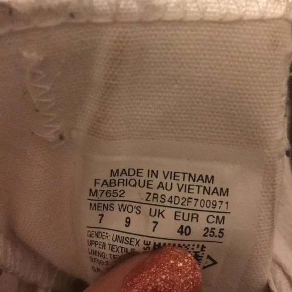 White converse - Picture 5 of 5